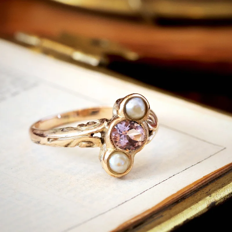 Women's 18K Gold Solitaire Diamond Ring for an Elegant Everyday LookEdwardian Pearl and Morganite Dress Ring