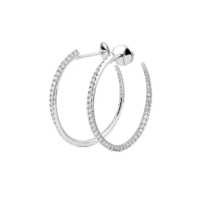 Oval hoop earringsTwisted 30 mm 18K Whitegold Creoles w. Diamonds