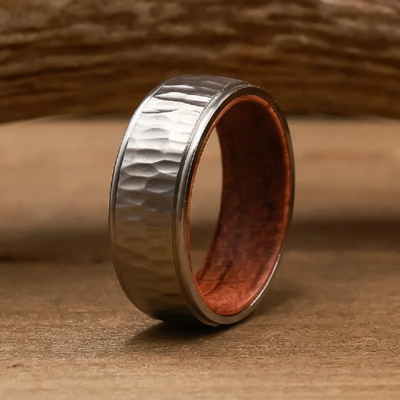 Interlocking Band Women's Rings in White Gold for a Modern DesignThe Koa