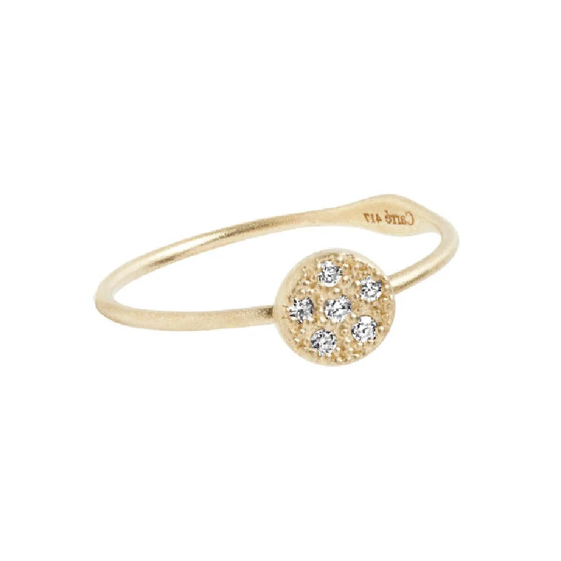 Moissanite - Set Wedding Bands in Yellow Gold for a Sparkling and Ethical Alternative to DiamondsCircle White 10K Gold Ring w. Diamonds