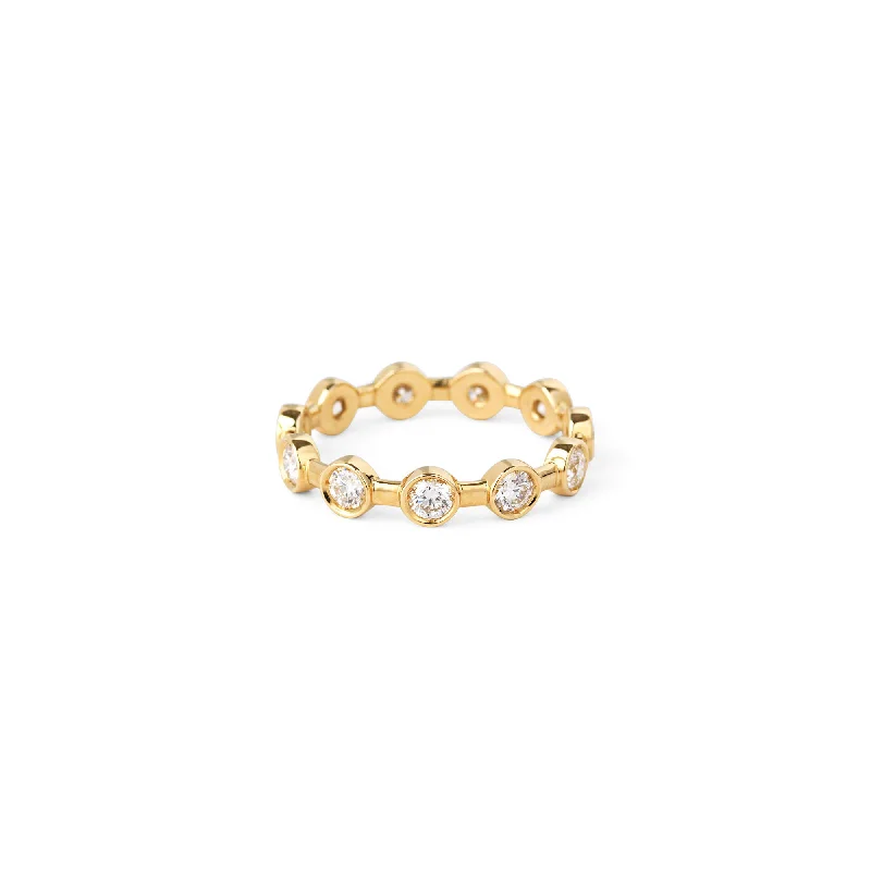 Adjustable - Fit Wedding Bands in Gold - Plated Metal for a Comfortable and Custom - Fitting OptionOn the rocks 18K Gold Ring w. Diamonds