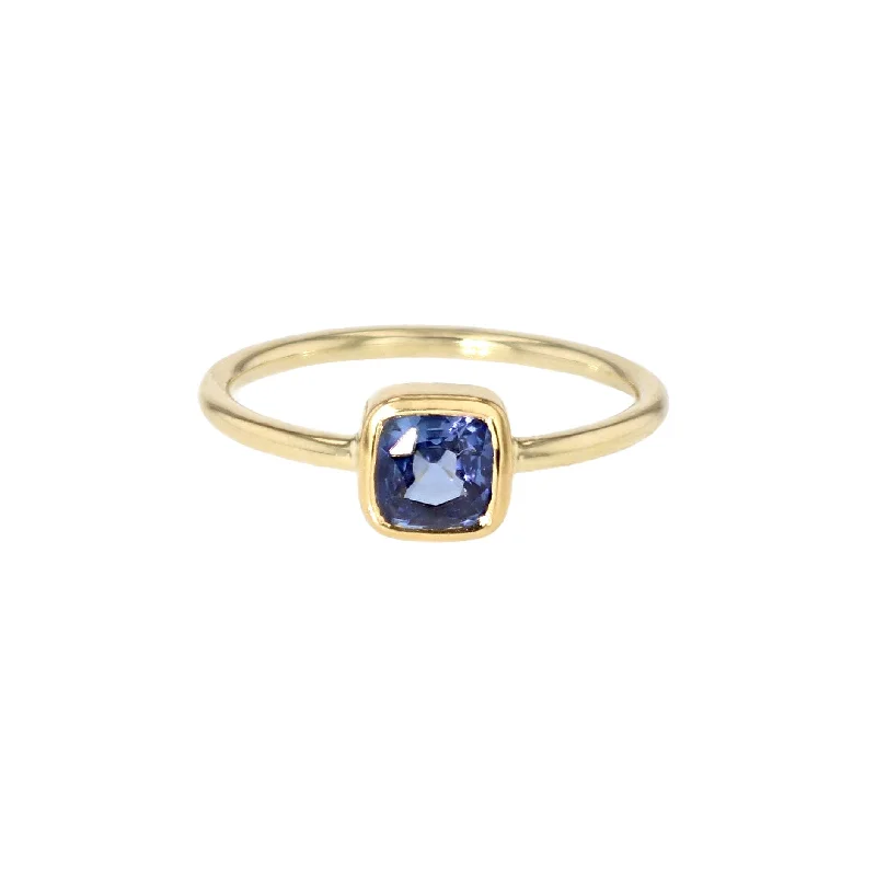 Citrine Gemstone Rings in Stainless Steel with a Stackable Design for a Trendy Everyday WearClassic Blue 14K Gold Ring w. Sapphire