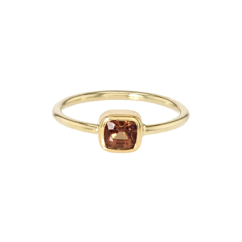 Garnet Gemstone Rings in 18K Gold Vermeil with Intricate Engravings for a Traditional AestheticClassic Red 14K Gold Ring w. Sapphire