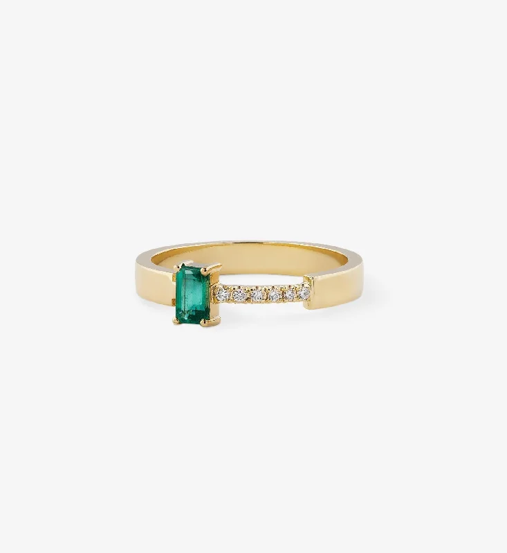 Tourmaline Gemstone Rings in 18K Two - Tone Gold with a Floral - Shaped Setting for a Feminine TouchEmerald Diamond Ring 0.30