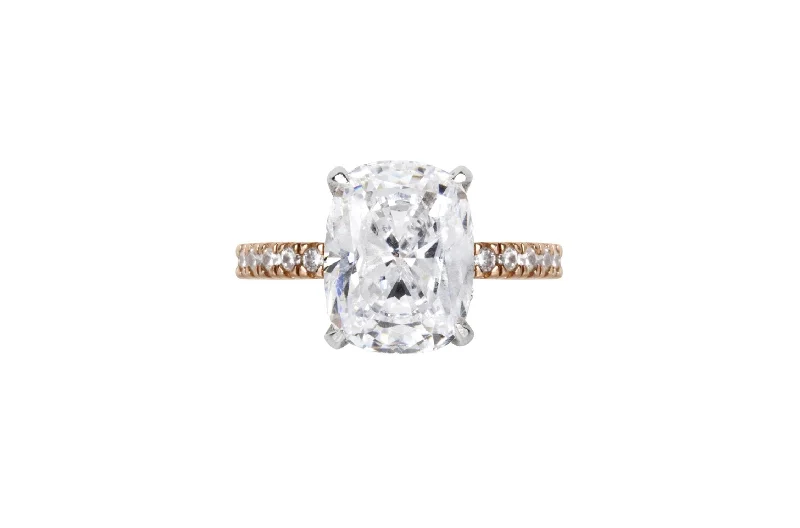 Signature - Design Engagement Rings with a Brand - Exclusive Pattern and Premium DiamondsThe Sienna Ring (4 Carat)